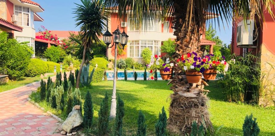 Villa  3+1  Kemer, Antalya, Türkiye №217130