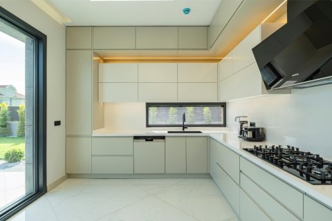 Продажа виллы в Бююкчекмедже, Стамбуле, Турция 7+1, 750м2, №212474 – фото 13