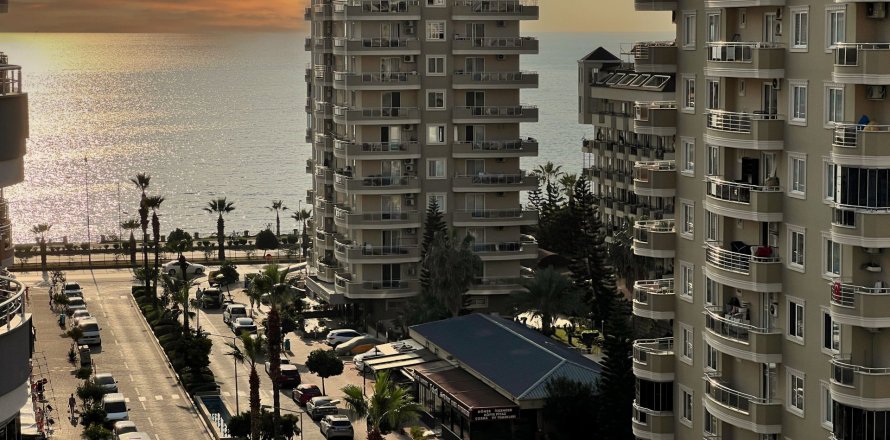 Daire 1+1 Mahmutlar, Antalya, Türkiye №219923