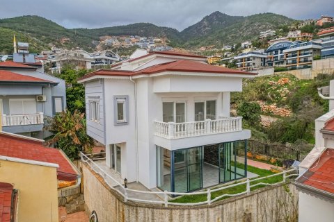 ویلا در Tepe،  Alanya ، ترکیه 190 متر مربع.  شماره 221478