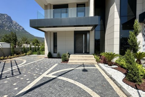 4+1 Villa  i Kemer, Antalya, Tyrkia Nr. 228576 - 3