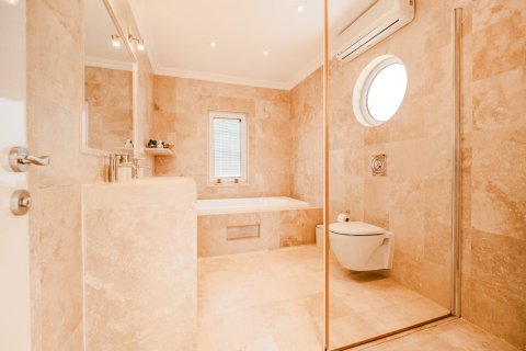 Villa for sale  in Alanya, Antalya, Turkey, 4 bedrooms, 250m2, No. 226220 – photo 16