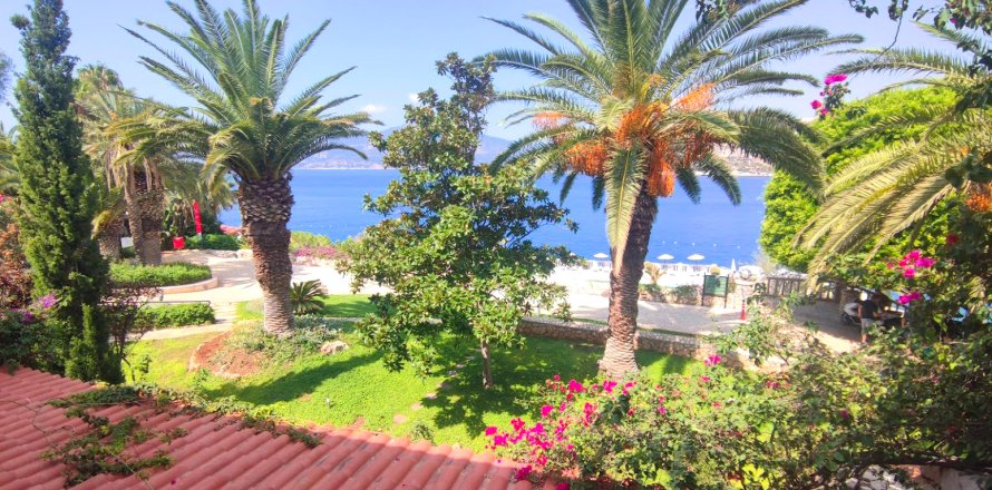 ویلا در Kalkan ، ترکیه 3 خوابه ، 220 متر مربع. شماره 215069