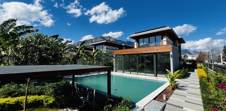 3+1 Villa  in Kemer, Antalya, Turkey No. 212173