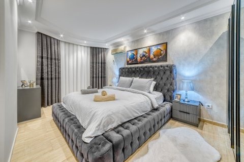 Apartment for sale  in Alanya, Antalya, Turkey, 4 bedrooms, 200m2, No. 213738 – photo 13