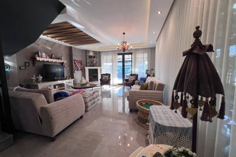 Продажа  в Кушадасы, Айдыне, Турция, 250м2, №226807 – фото 11