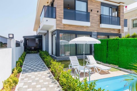 4+1 Villa  i Lara, Antalya, Tyrkiet Nr. 212945 - 1