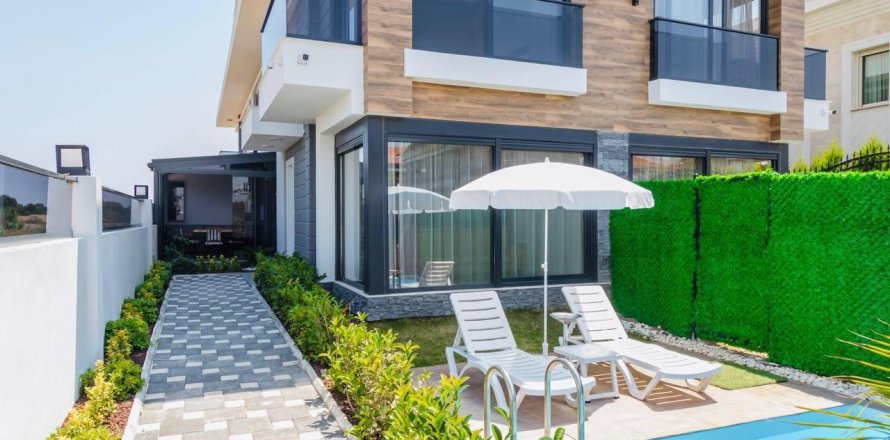 4+1 Villa  i Lara, Antalya, Tyrkiet Nr. 212945