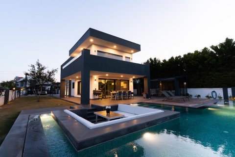 2+5 Villa  in Cesme, Izmir, Turkey No. 225499