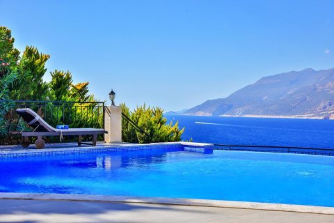 Villa  6+2  Kaş, Antalya, Türkiye №226183