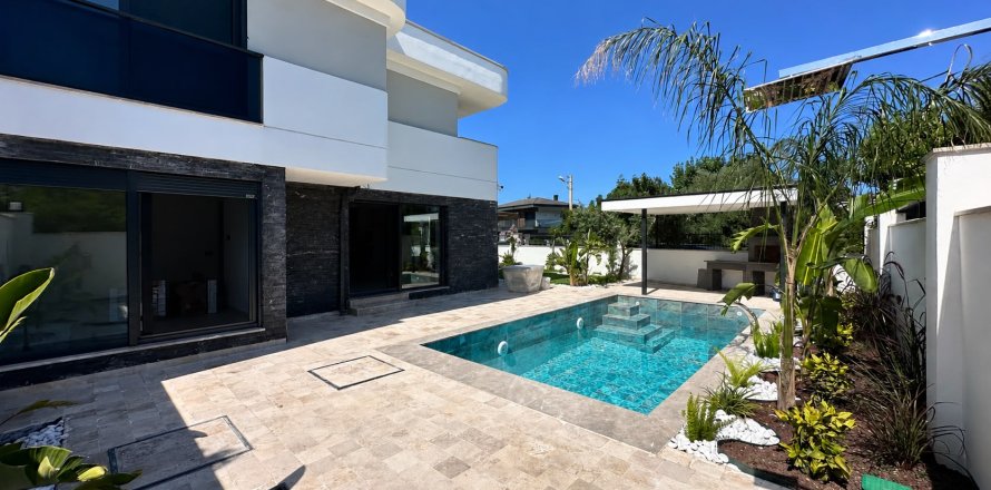 3+1 Villa  i Kemer, Antalya, Tyrkiet Nr. 226993