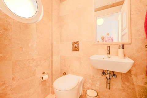 Villa for sale  in Alanya, Antalya, Turkey, 4 bedrooms, 250m2, No. 226220 – photo 9