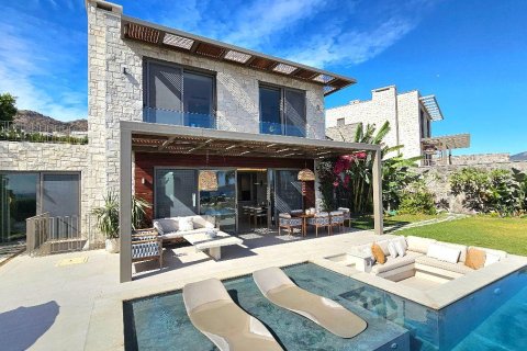 6+1 Villa  in Bodrum, Mugla, Türkei Nr. 215939 - 3