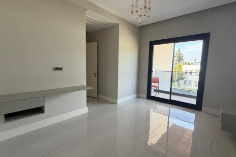 Продажа в Кушадасы, Айдыне, Турция, 200м2, №225824 – фото 12