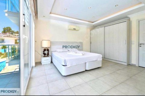 2+1 Wohnung in Oludeniz, Fethiye, Mugla, Türkei Nr. 225735 - 4