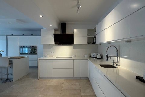 5+2 Villa  in Fethiye, Mugla, Türkei Nr. 221216 - 9