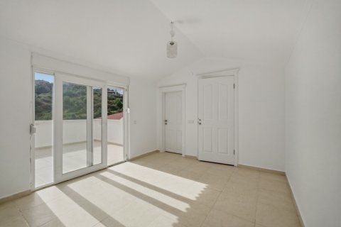 ویلا در Tepe،  Alanya ، ترکیه 190 متر مربع.  شماره 221478 - 15