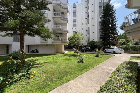 آپارتمان در Konyaalti،  Antalya ، ترکیه 3 خوابه ، 185 متر مربع.  شماره 227662 - 4