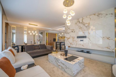   i Kusadasi, Aydin, Turkiet Nr. 222351