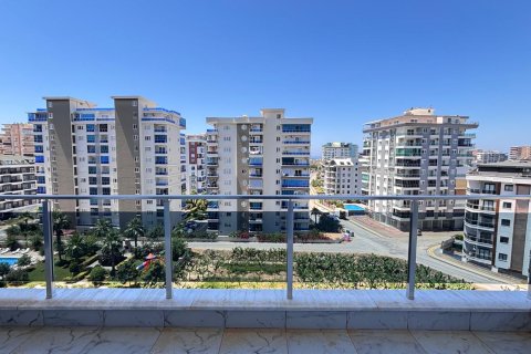 2+1 Apartment  in Mahmutlar, Antalya, Turkey No. 226757
