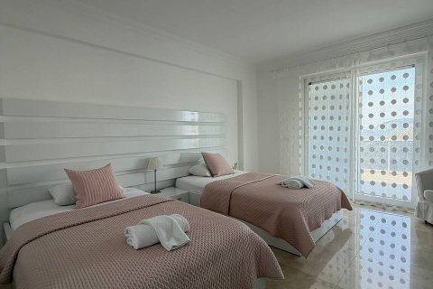 5+2 Villa  in Fethiye, Mugla, Türkei Nr. 221216 - 12