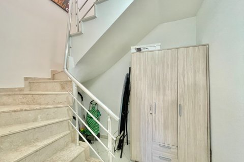 آپارتمان در  Konakli ، ترکیه 2 خوابه ، 110 متر مربع.  شماره 221636 - 17