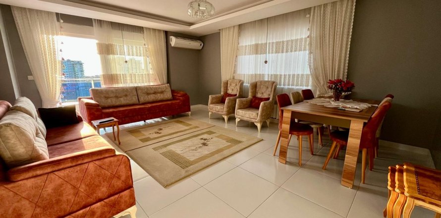 2+1 Lägenhet  i Mahmutlar, Antalya, Turkiet Nr. 222267