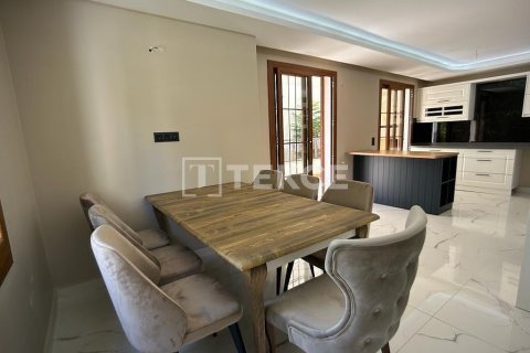 6+1 Villa  i Kusadasi, Aydin, Turkiet Nr. 224510 - 28