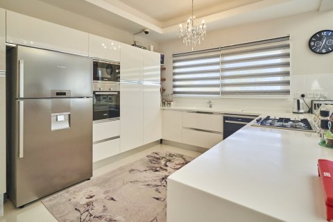 Villa for sale  in Tatlisu, Famagusta, Northern Cyprus, 4 bedrooms, 303m2, No. 214561 – photo 9