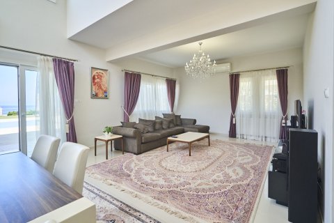 Villa for sale  in Tatlisu, Famagusta, Northern Cyprus, 4 bedrooms, 303m2, No. 214561 – photo 11