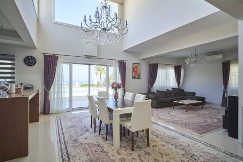 Villa for sale  in Tatlisu, Famagusta, Northern Cyprus, 4 bedrooms, 303m2, No. 214561 – photo 7