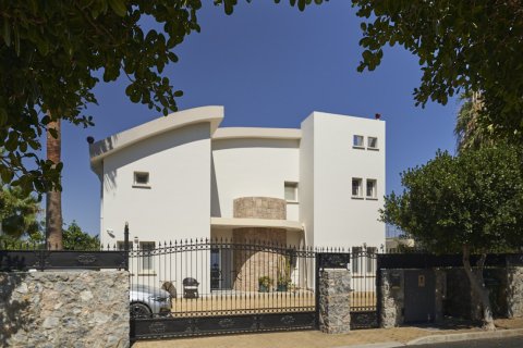 Villa for sale  in Tatlisu, Famagusta, Northern Cyprus, 4 bedrooms, 303m2, No. 214561 – photo 5