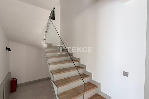 4+1 Villa i Menemen, Izmir, Turkiet Nr. 223095 - 11