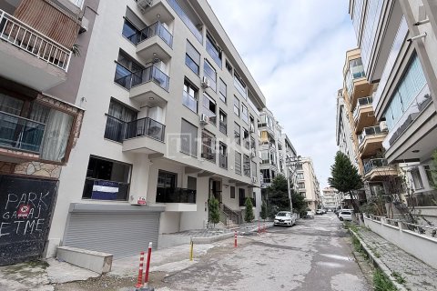 Продажа квартиры в Измире, Турция 1+1, 42м2, №219916 – фото 2