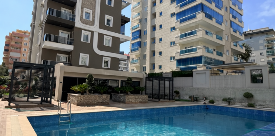 1+1 Lejlighed  i Mahmutlar, Antalya, Tyrkiet Nr. 223114