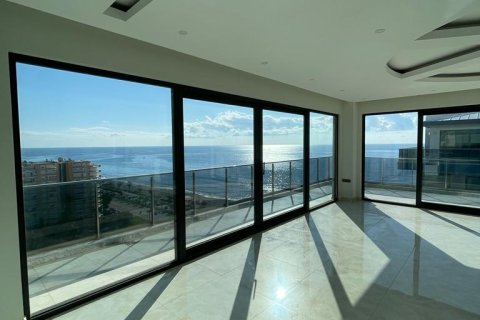 2+1 Lägenhet  i Mahmutlar, Antalya, Turkiet Nr. 218401