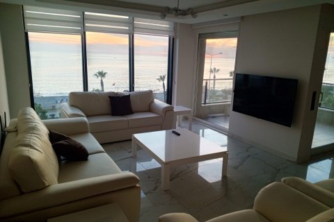 Продажа квартиры  в Аланье, Анталье, Турция 2+1, 120м2, №216866 – фото 28