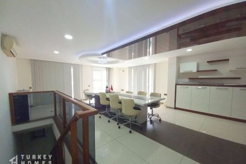 3+1 Lejlighed i Alanya, Antalya, Tyrkiet Nr. 233793 - 3