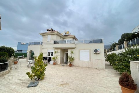 Villa  3+1  Alanya, Antalya, Türkiye №221694