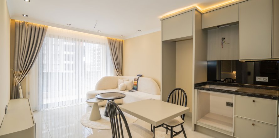 1+1 Apartment  in Mahmutlar, Antalya, Turkey No. 221692