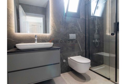 4+1 Villa  i Catalkoy, Girne,  Nr. 223243 - 21