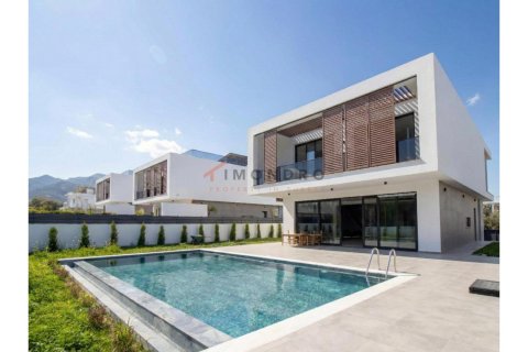 4+1 Villa  in Catalkoy, Girne, Northern Cyprus No. 223243