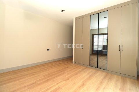 5+1 Villa  i Dosemealti, Antalya, Turkiet Nr. 237953 - 24
