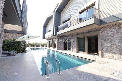 5+1 Villa  i Dosemealti, Antalya, Turkiet Nr. 237954 - 7