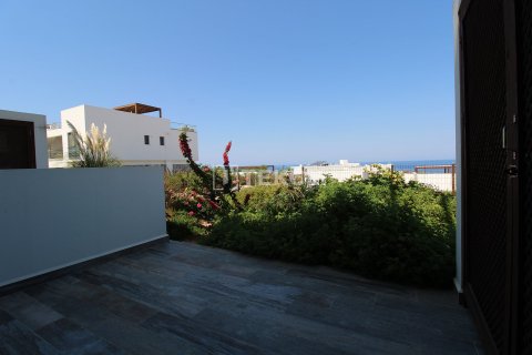 Apartment for sale in Girne, Northern Cyprus, 1 bedroom, 60m2, No. 237956 – photo 18