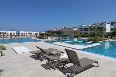 1+1 Apartment  in Girne, Northern Cyprus No. 237956