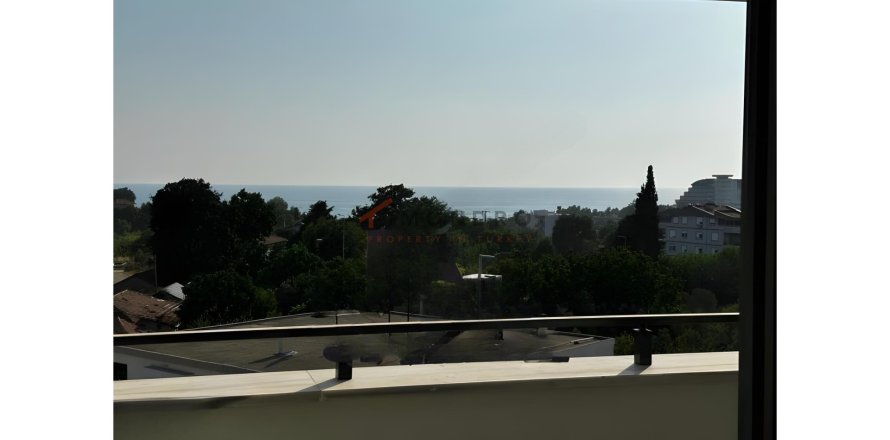 2+1 Apartment  in Manavgat, Antalya, Turkey No. 215643