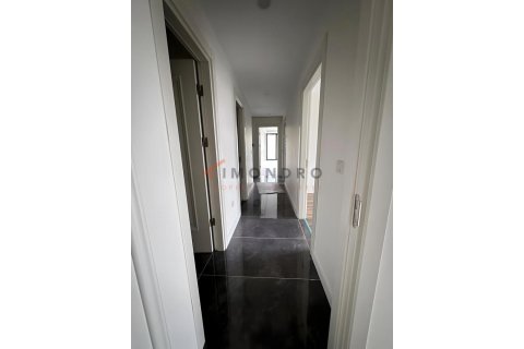 Продажа квартиры  в Ускюдар, Стамбуле, Турция 2+1, 105м2, №215648 – фото 11