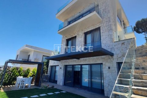 ویلا در  Milas ، ترکیه 5 خوابه ، 280 متر مربع.  شماره 215547 - 8