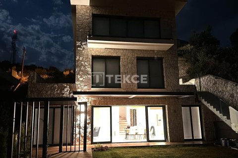 ویلا در  Milas ، ترکیه 5 خوابه ، 280 متر مربع.  شماره 215547 - 10